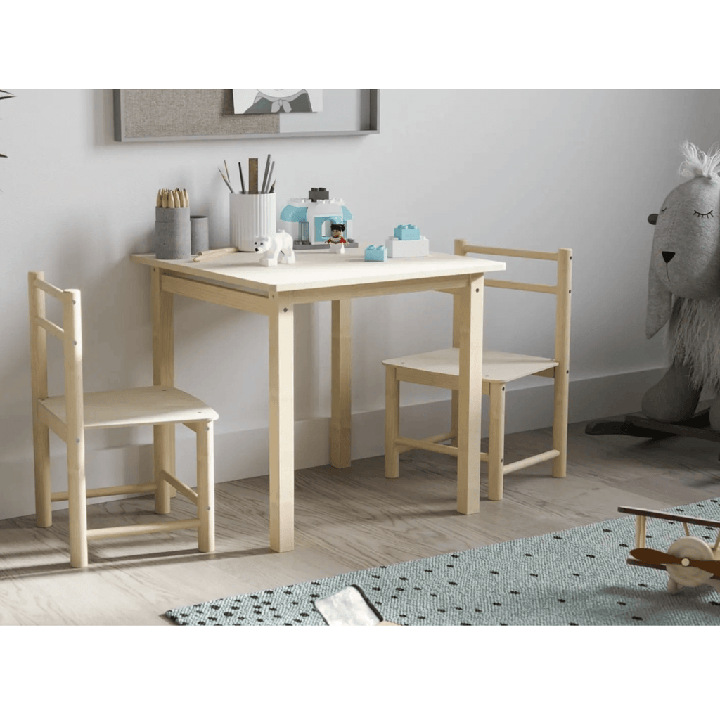 Cozy Leni - Set aus einem Kinder-Tisch und zwei Stühlen - natürliches Birkenholz - Kinderspieltische