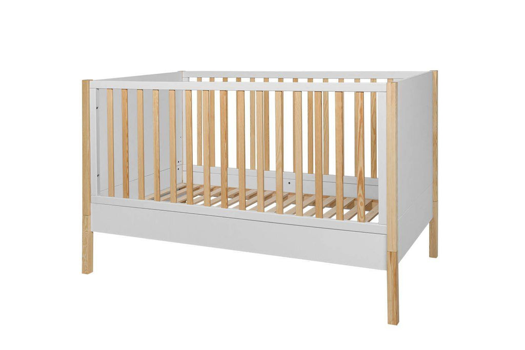 Cozy Leni - TATAM | Gitterbett 70x140 cm - wandelbar in ein Kinderbett | verträumtes Weiß & Kiefer - Betten & Bettgestelle